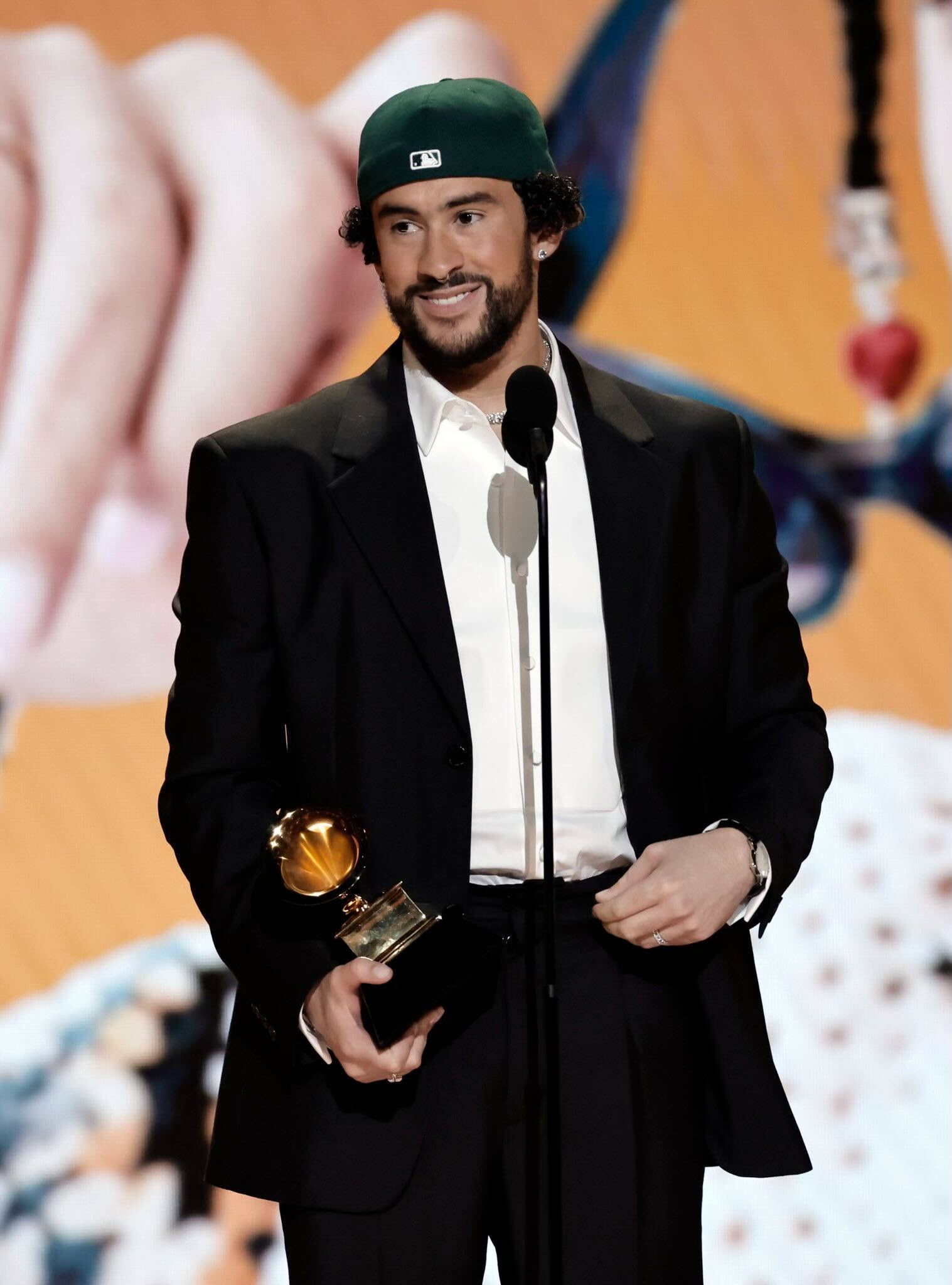 EEUUBad Bunny abre 65 entrega del Grammy con homenaje a Puerto Rico