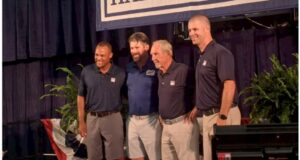 Desde la iquierda, Adrián Beltré, Joe Mauer. Jim Leyland y Todd Helton. Inter News Service