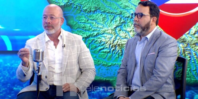 Rafael Vélez y Tirso Selman, propulsores del cable eléctrico submario entre República Dominicana y Puerto Rico. Inter News Service