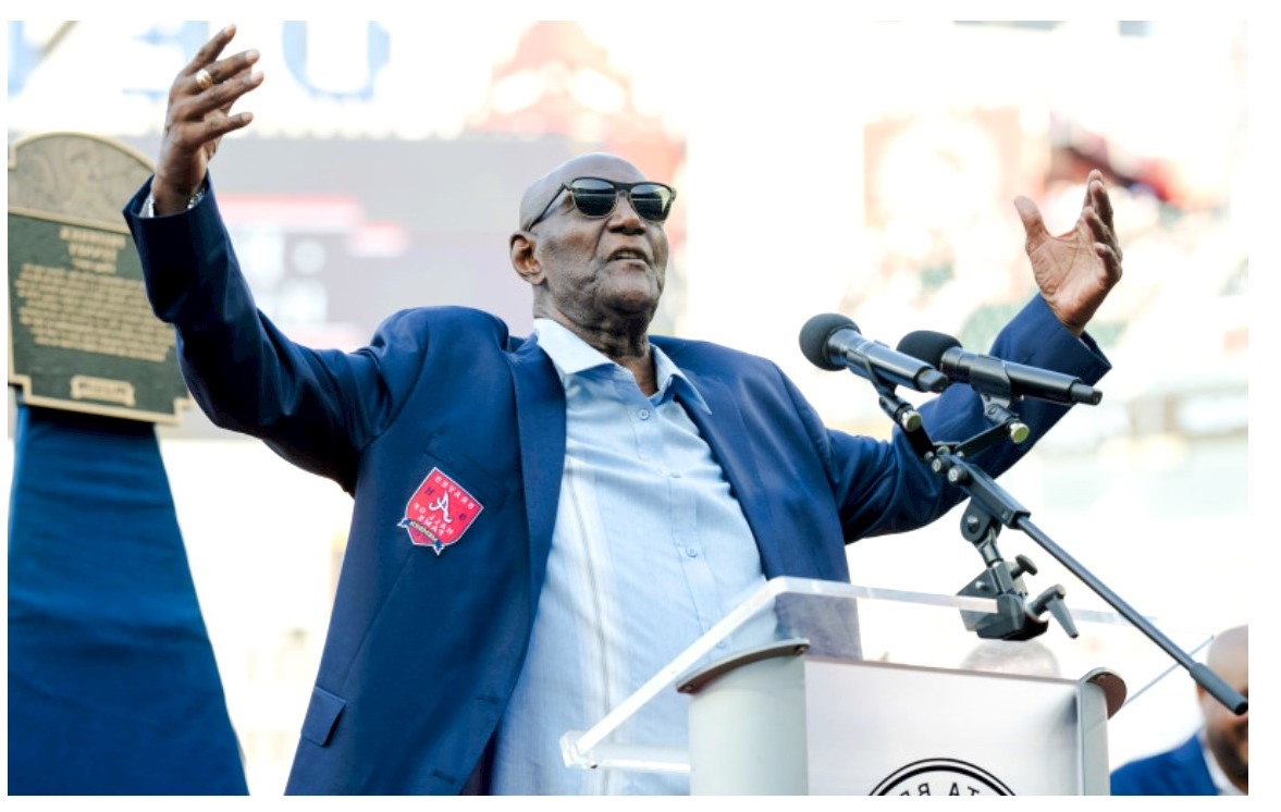 Imagen de archivo de Rico Carty al momento de ser exaltado al Salón de la Fama de los Bravos de Atlanta. Inter News Service