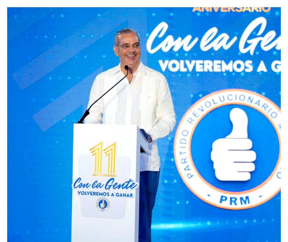 El presidente Luis Abinader participando en la jornada con la militancia de su partido. (Fuente externa). Inter News Service