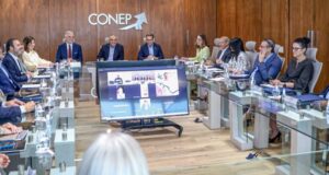 Vista de la reunión con los directivos del Consejo Nacional de la Empresa Privada. (Fuente externa). Inter News Service 141 kb