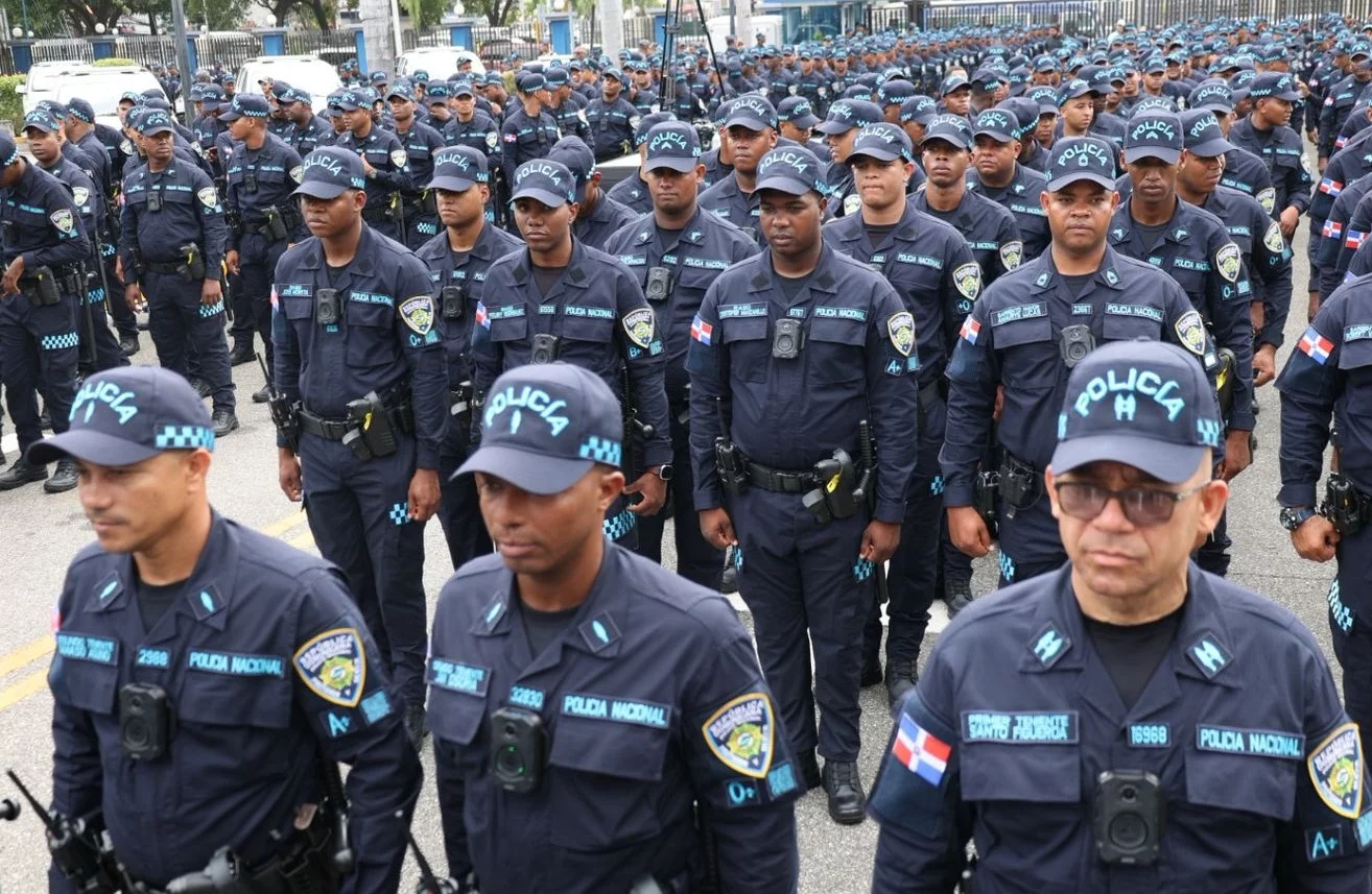 La errática actuación de la policía dominicana ha recibido repudios frecuentes por el mal manejo de los protocolos y las ejecuciones de ciudadanos en supuestos intercambios de disparos. Inter News Service