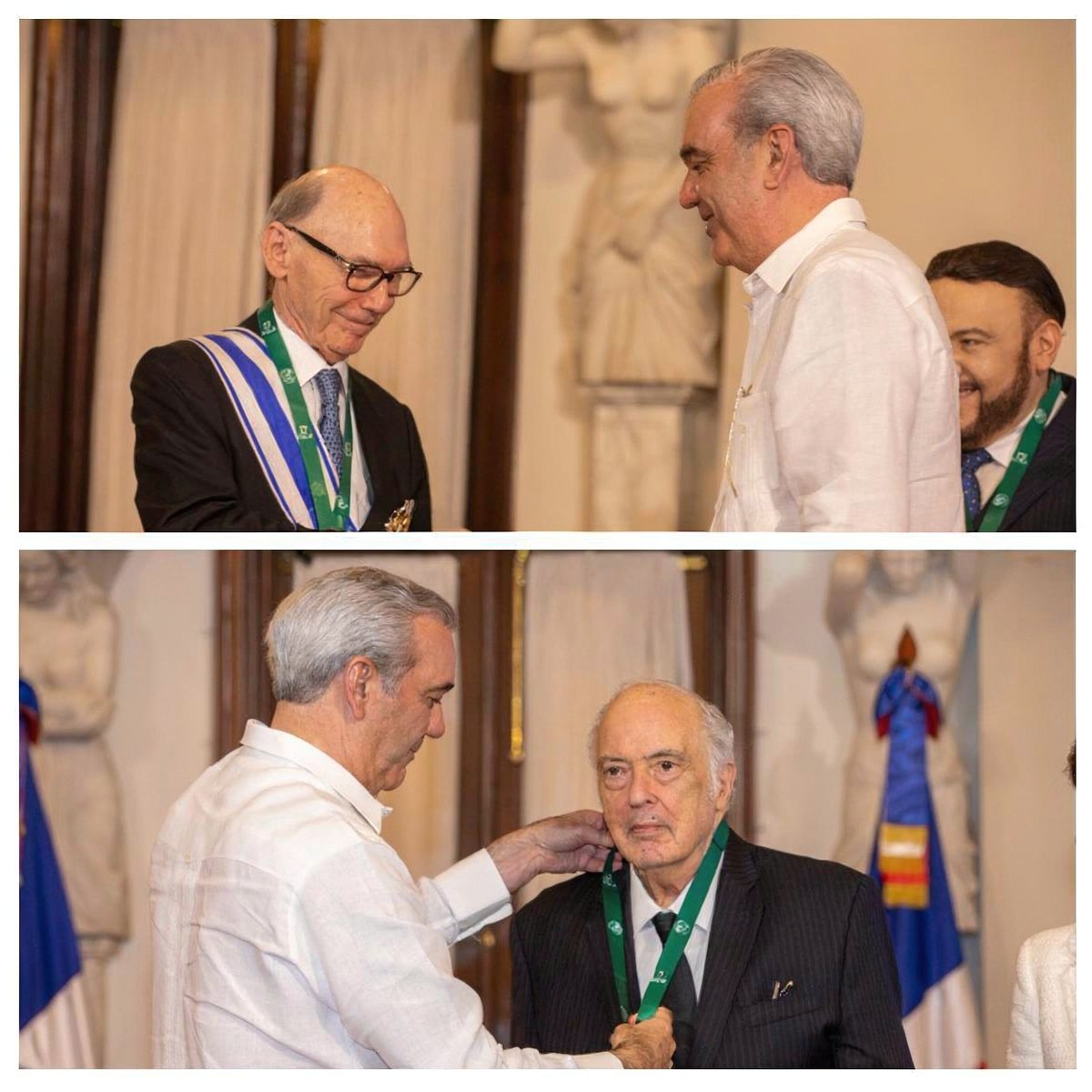 El presidente Luis Abinader mientras colocaba la Orden del Mérito de Duarte, Sánchez y Mella a los historiadores Frank Moya Pons y Bernardo Vega. (Fuente oficial). Inter News Service