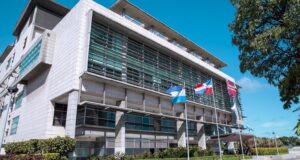 En el entramado de corrupción administrativa contra el sistema de salud están involucrados varios médicos y farmacéuticos. (Fuente externa). Inter News Service