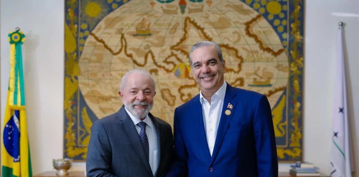 Imagen de archivo del presidente dominicano Luis Abinader y su homólogo brasileño, Luiz Inácio Lula da Silva. (Fuente externa). Inter News Service